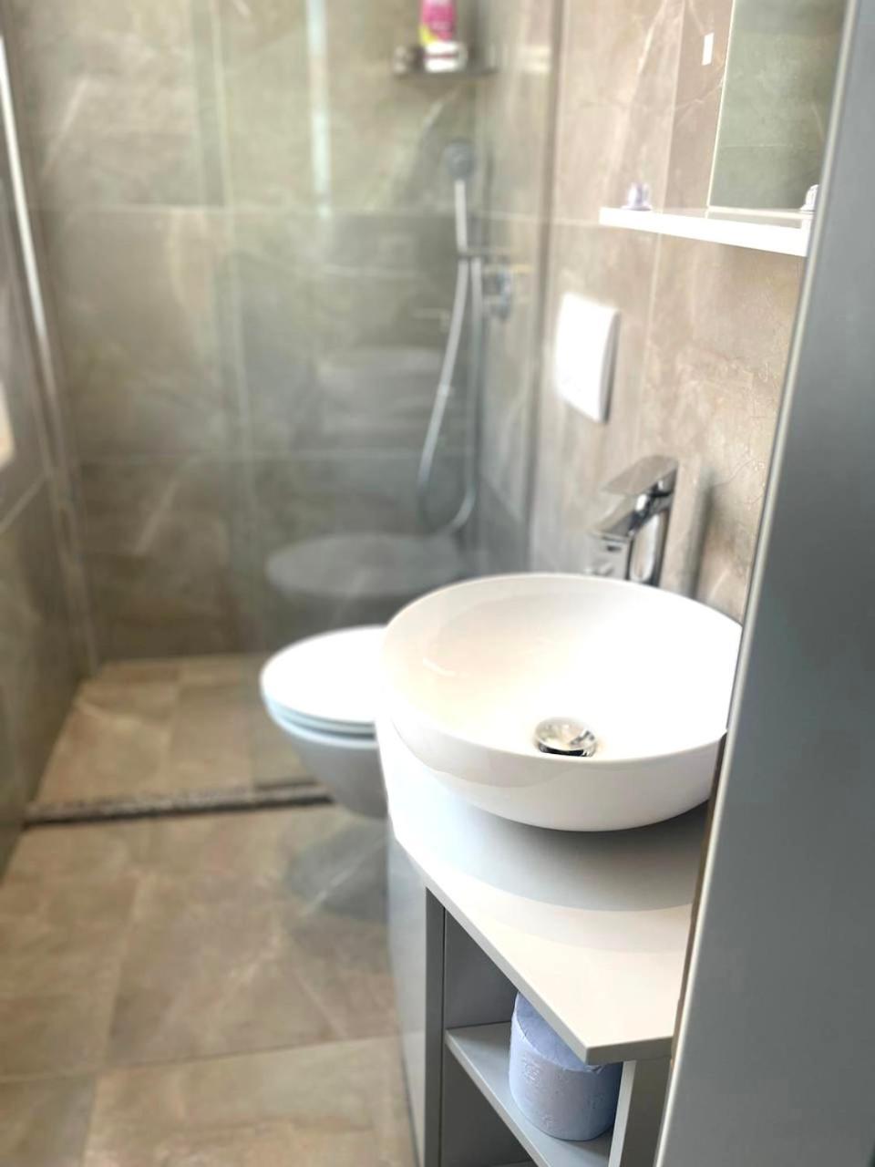 Alb Apartments Тирана Екстериор снимка